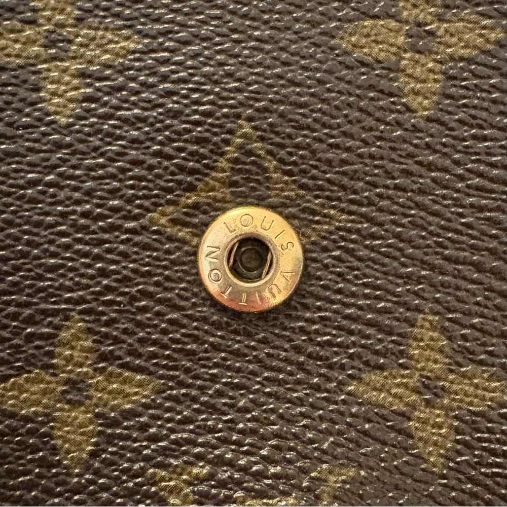 Louis Vuitton VINTAGE Mini Pouch (professionally repaired; read details) - Picture 5 of 14